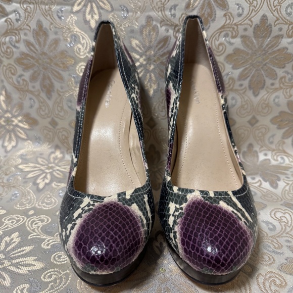 Calvin Klein Stilettos - Picture 3 of 5